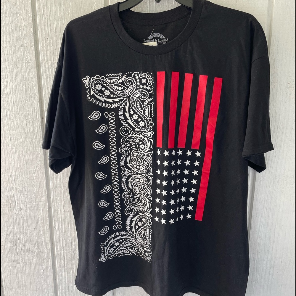 Men’s XXL cotton t-shirt. Locked and Loaded brand. New with tags. Cool. 👍